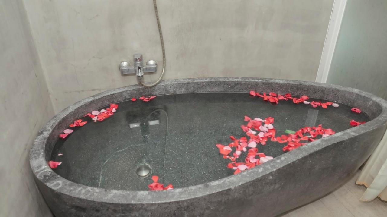 Monsoon Bassac Hotel Phnom Penh Dış mekan fotoğraf
