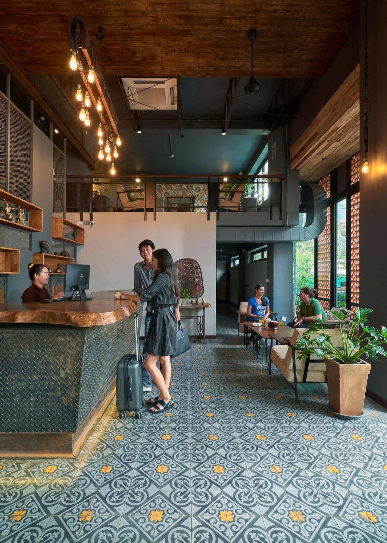 Monsoon Bassac Hotel Phnom Penh Dış mekan fotoğraf