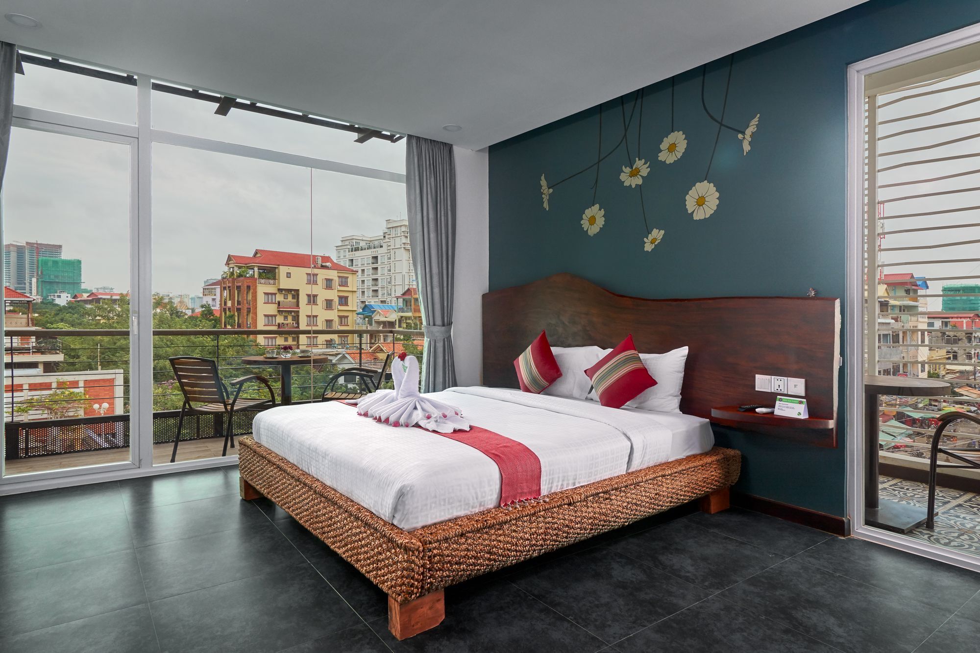 Monsoon Bassac Hotel Phnom Penh Dış mekan fotoğraf